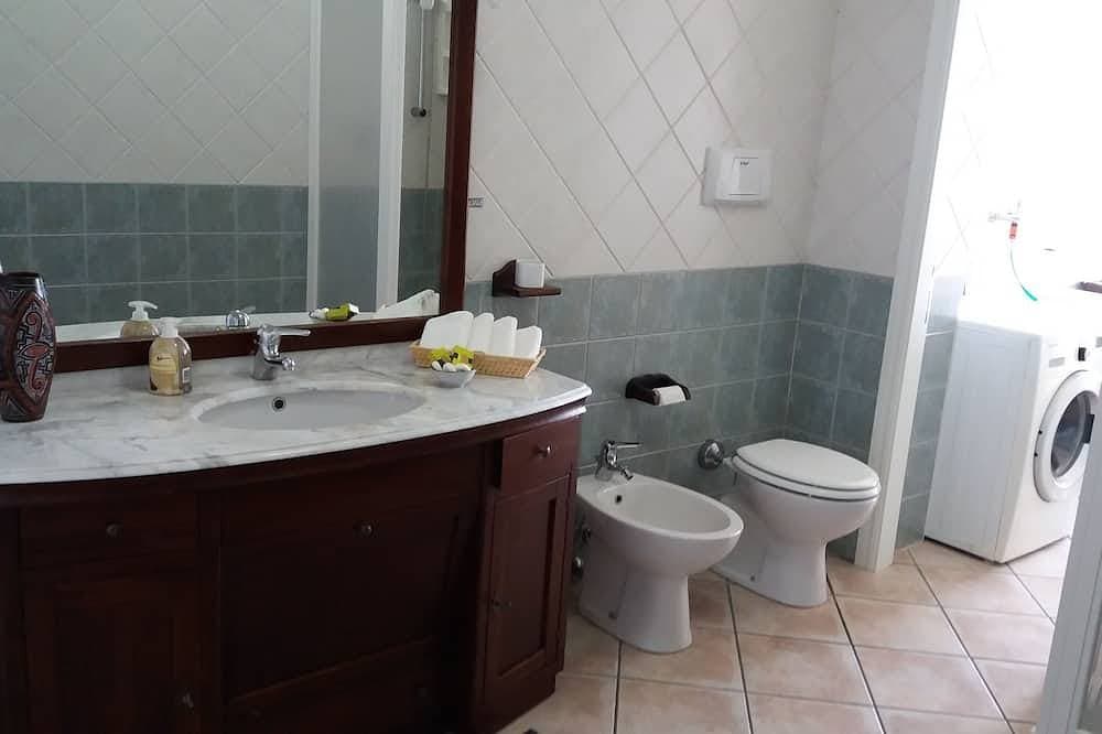 Foto 7 von 27: Pula Mare Villa mit privatem Zugang Lvl Meer.