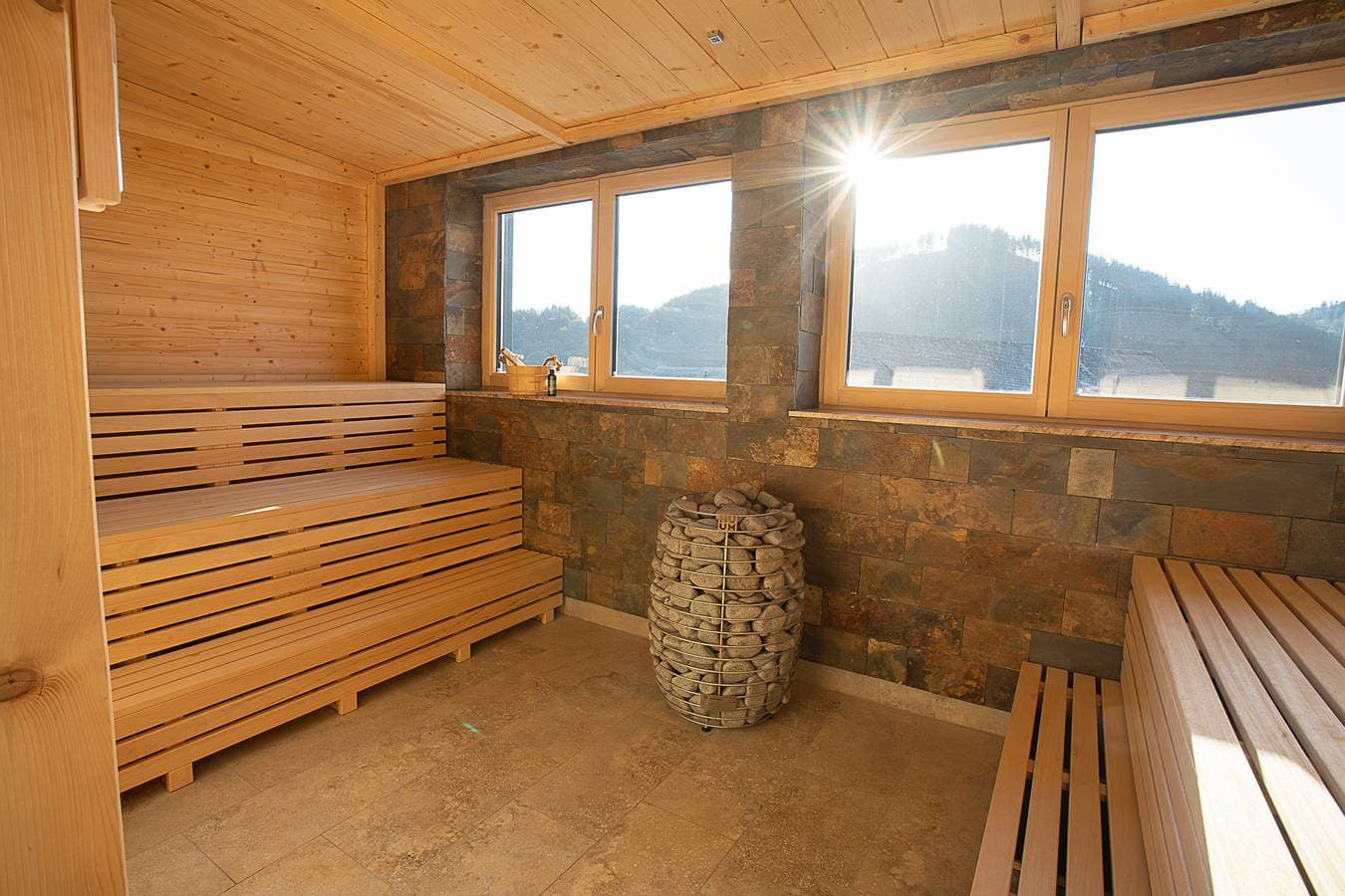 Foto 10 von 16: Hotel Garni Bergkristall Willingen - Doppelzimmer