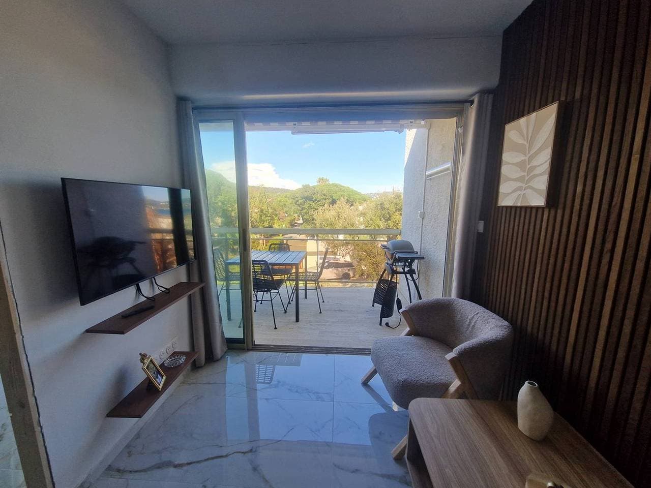Foto 8 von 15: Charmante Wohnung in Cavalaire-sur-Mer mit Terrasse