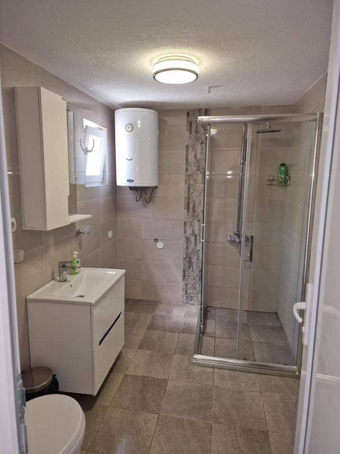 Foto 5 von 15: Quadruple Room with Lake View