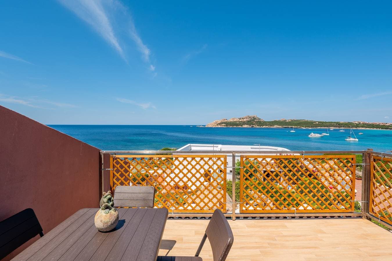 Foto 11 von 24: Gemütliche Dachgeschosswohnung "Sul Mare a Santa Teresa" mit WLAN, Meerblick, Terrasse