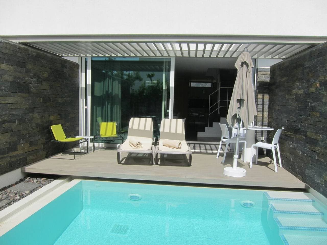 Foto 2 von 27: Arena Negra Suites & Spa S3