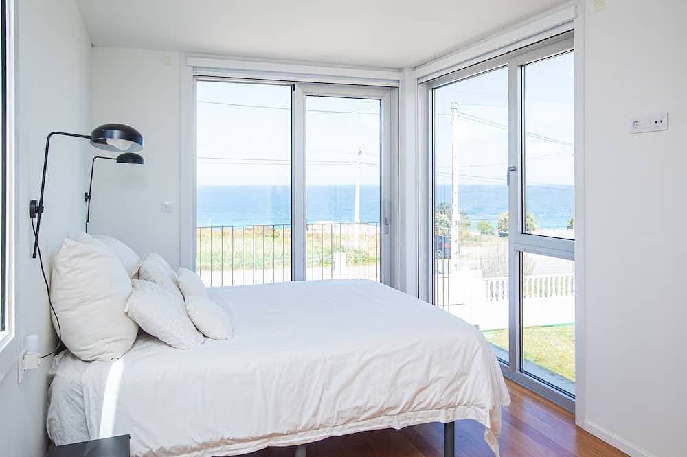 Foto 2 von 15: Ag Villa Razo Deluxe, with swimming pool and beach 400m away