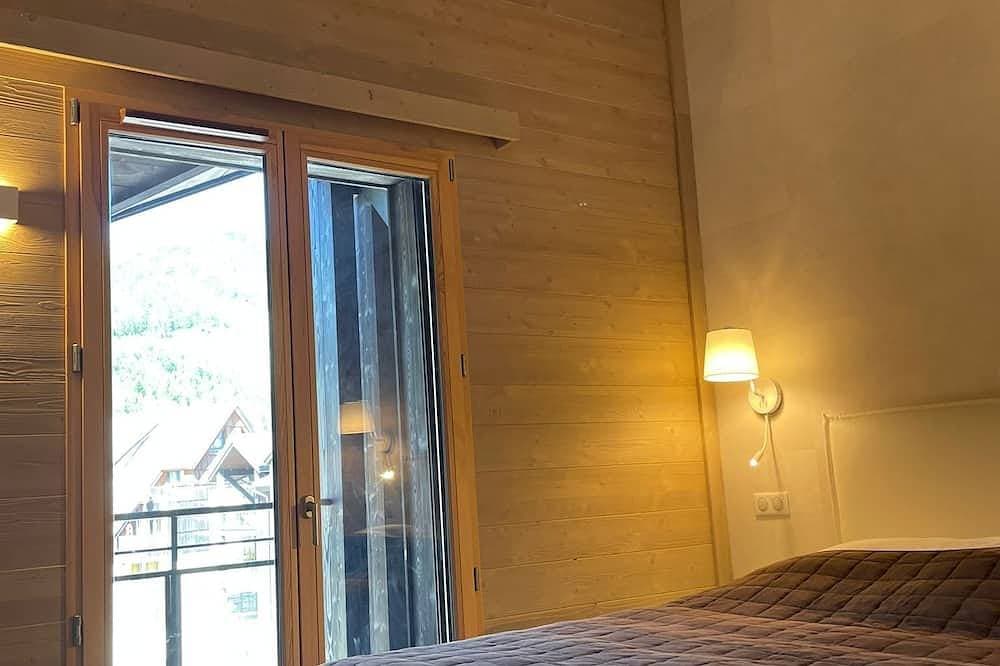 Foto 8 von 30: The Nánshān under-roof chalet: spacious, bright and ideally located in Auron.