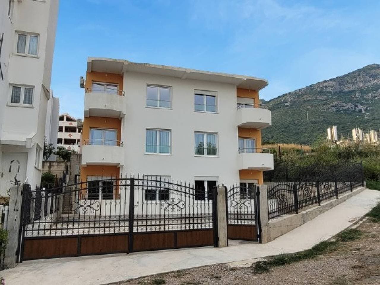 Foto 2 von 26: Studio Apartment with Sea View