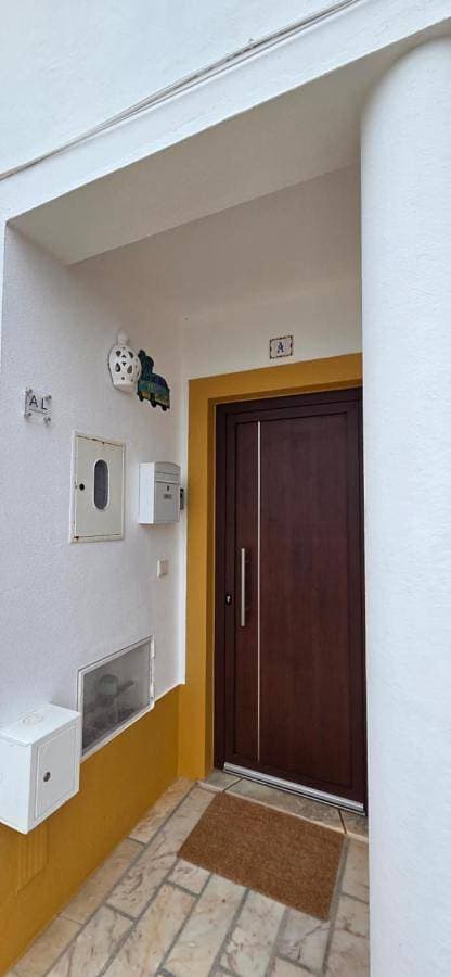 Foto 3 von 5: Two-Bedroom House