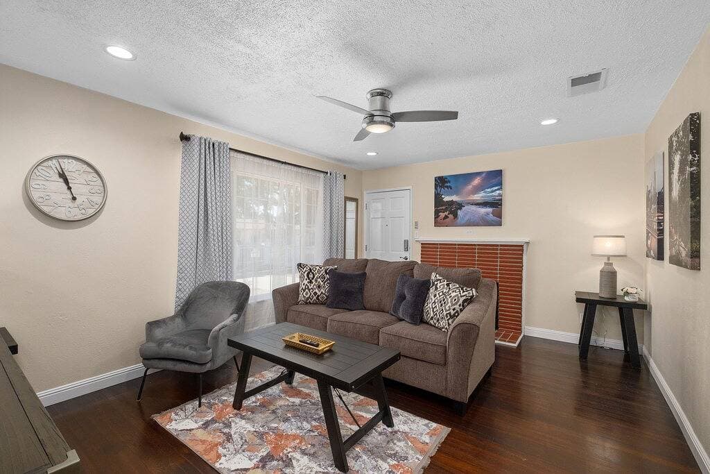 Foto 11 von 15: Cozy 2B/1Bth w Great Access to Airport