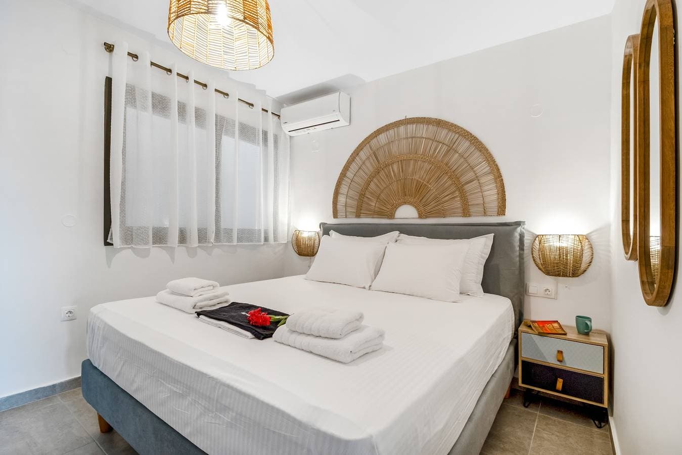Foto 12 von 27: Einzimmerapartment 'Oceanida Terpsis Lyxury Suite' mit Meerblick, WLAN und Klimaanlage