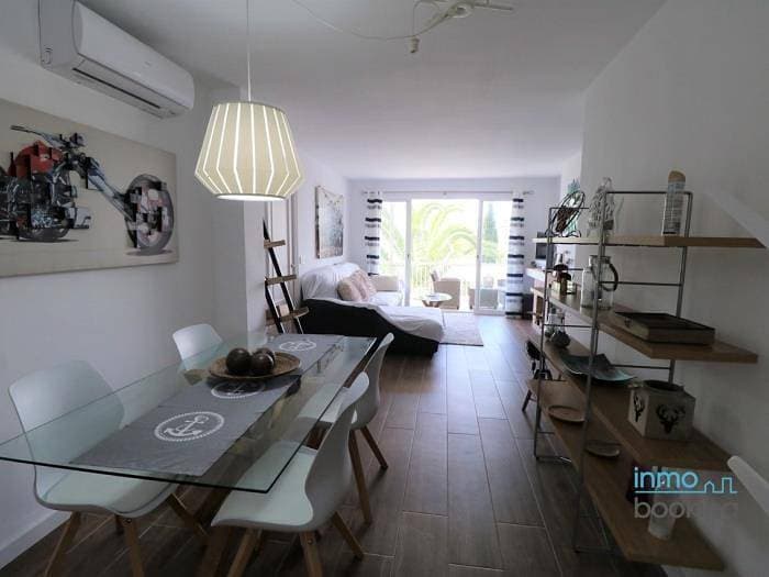 Foto 13 von 33: Ferienwohnung für 6 Personen mit Meerblick