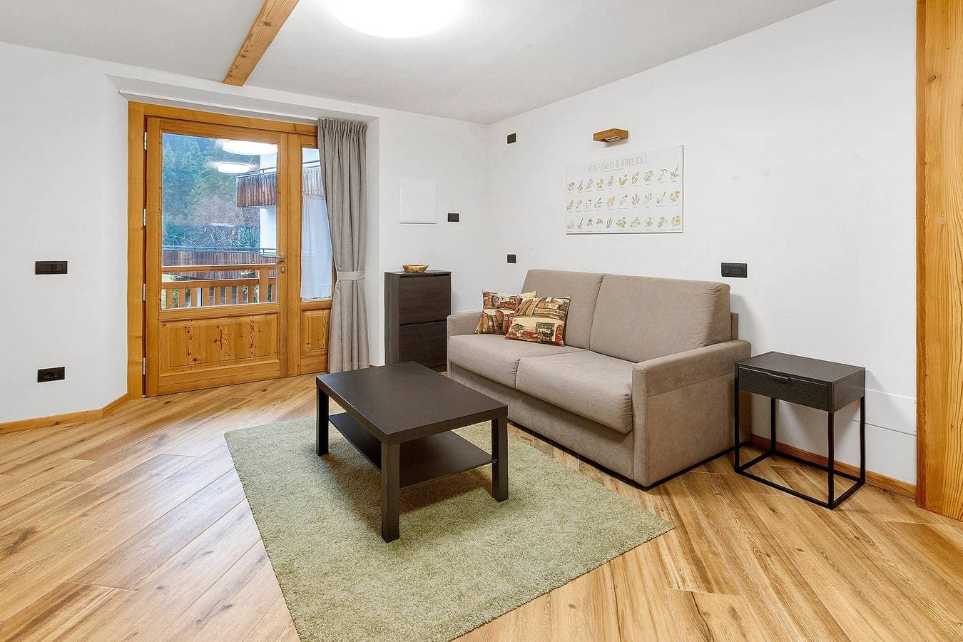Foto 2 von 23: Apartment Via Livigno mit Bergblick, Balkon und WLAN