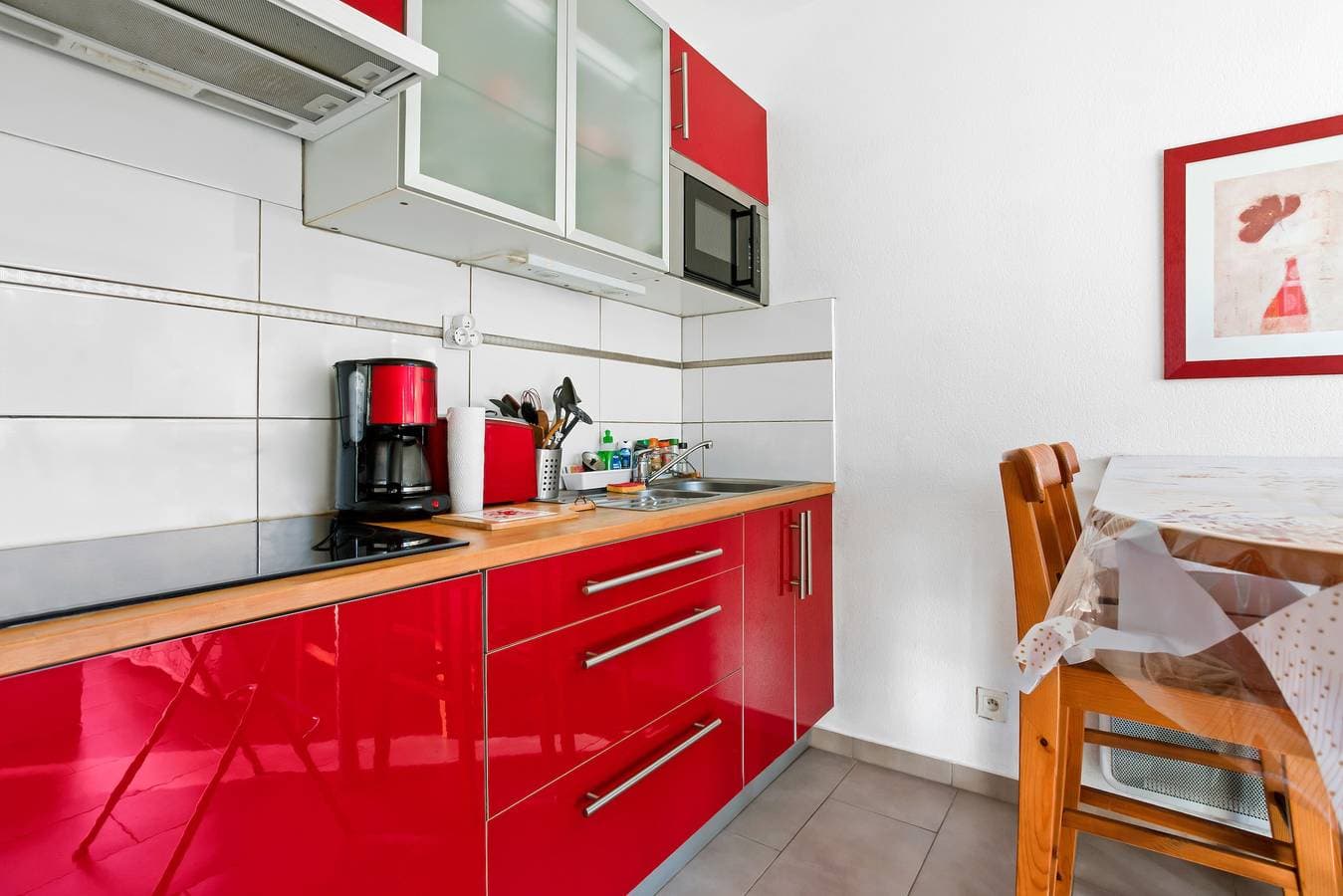 Foto 10 von 23: Ferienwohnung 'Boulouris' mit privater Terrasse, WLAN und Klimaanlage