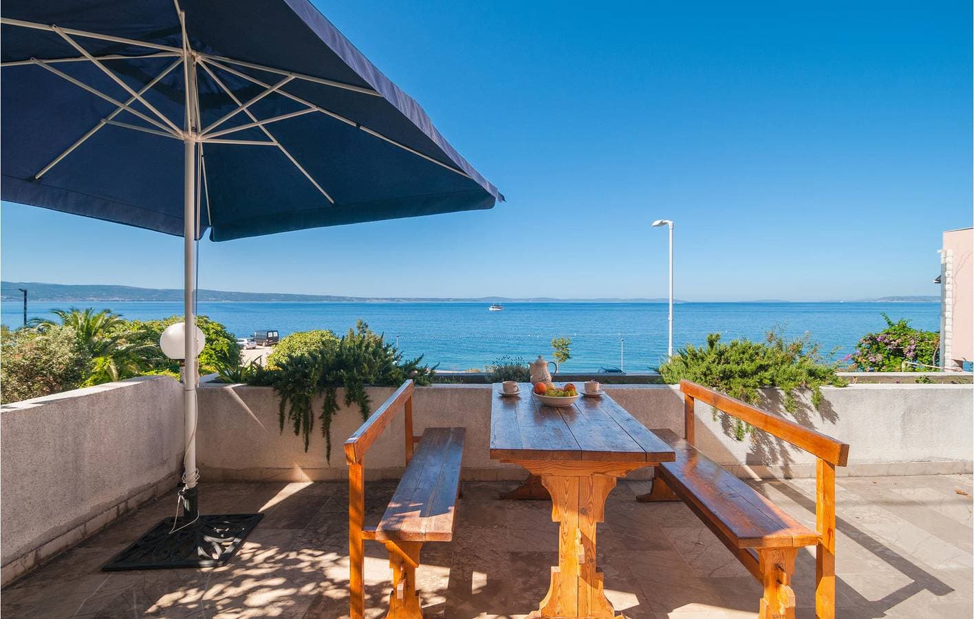 Foto 5 von 20: Gemütlich, nur 100 m vom Strand entfernt: WLAN, Klimaanlage, Terrasse und Parkplatz inklusive!