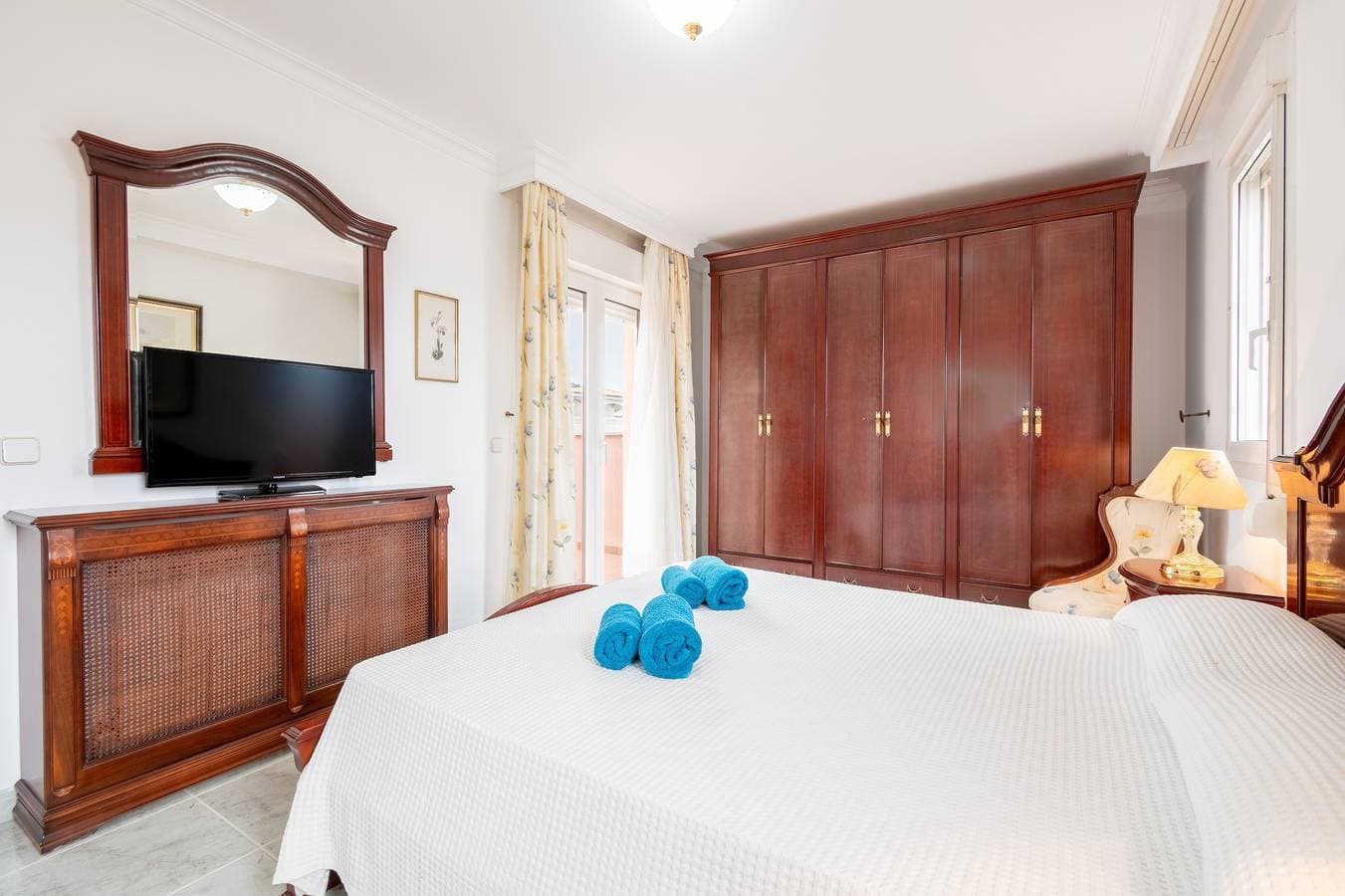 Foto 12 von 31: Villa Epi – Ruhige Villa in Wohngegend mit privatem Pool und Garten