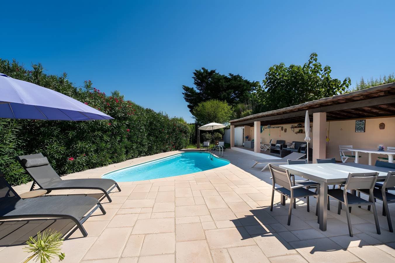 Foto 2 von 45: Villa 'Le Tiki' mit privatem Pool, WLAN, Klimaanlage und fußläufig zum Dorf
