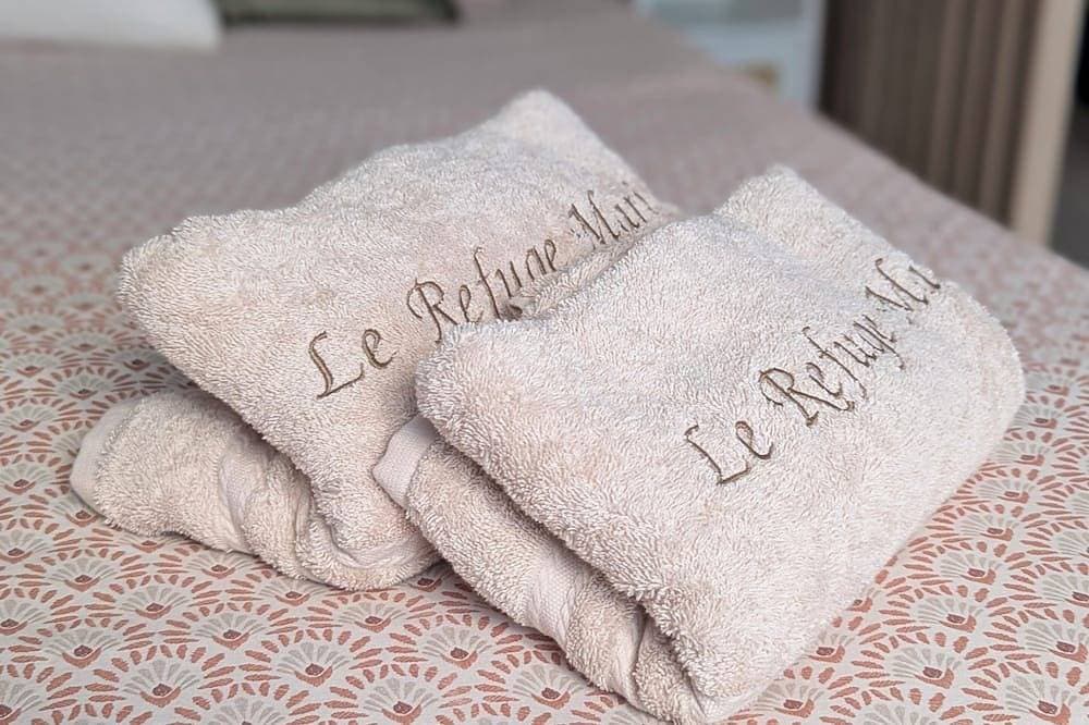 Foto 5 von 12: Le Refuge marin - Cosy pied-à-terre, terrace, 100m from the beach.