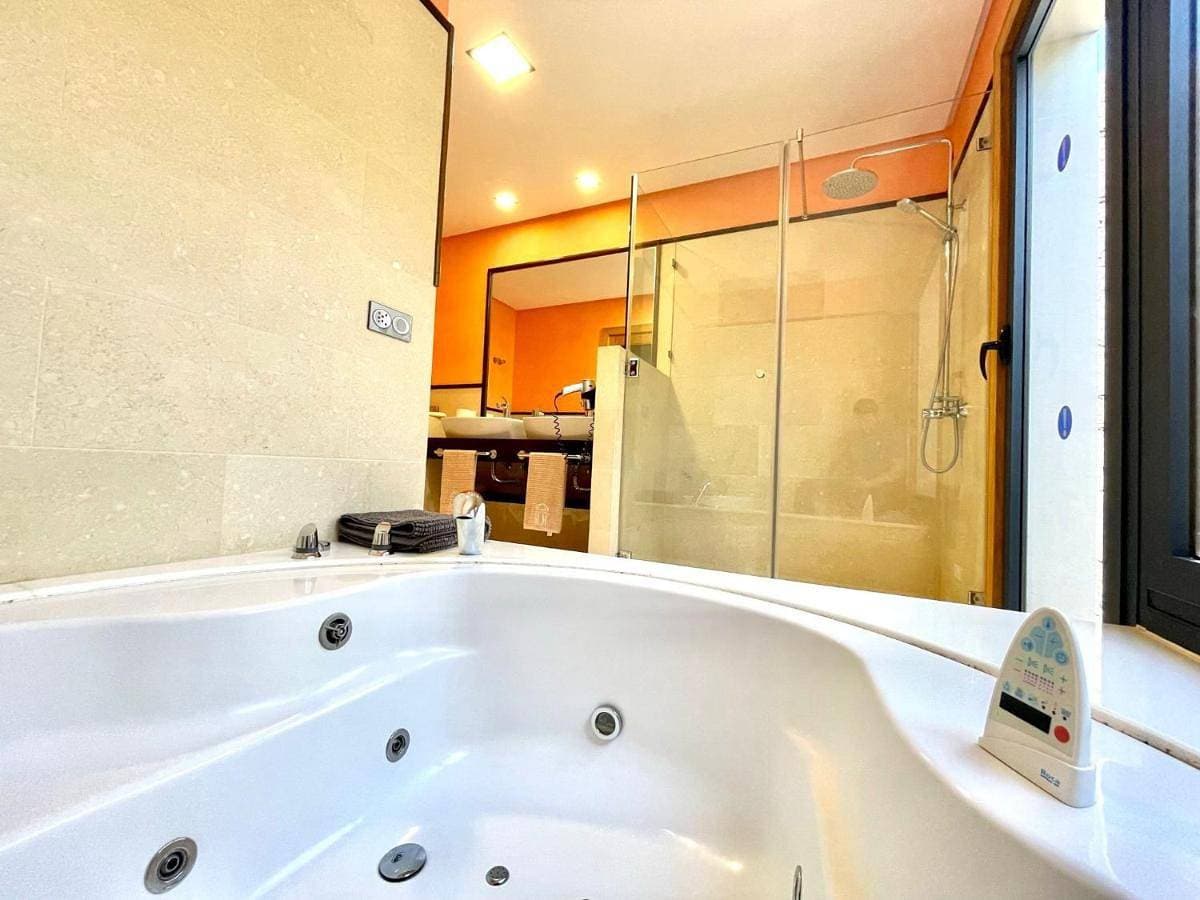 Foto 12 von 87: Villa für 6 Personen mit Pool