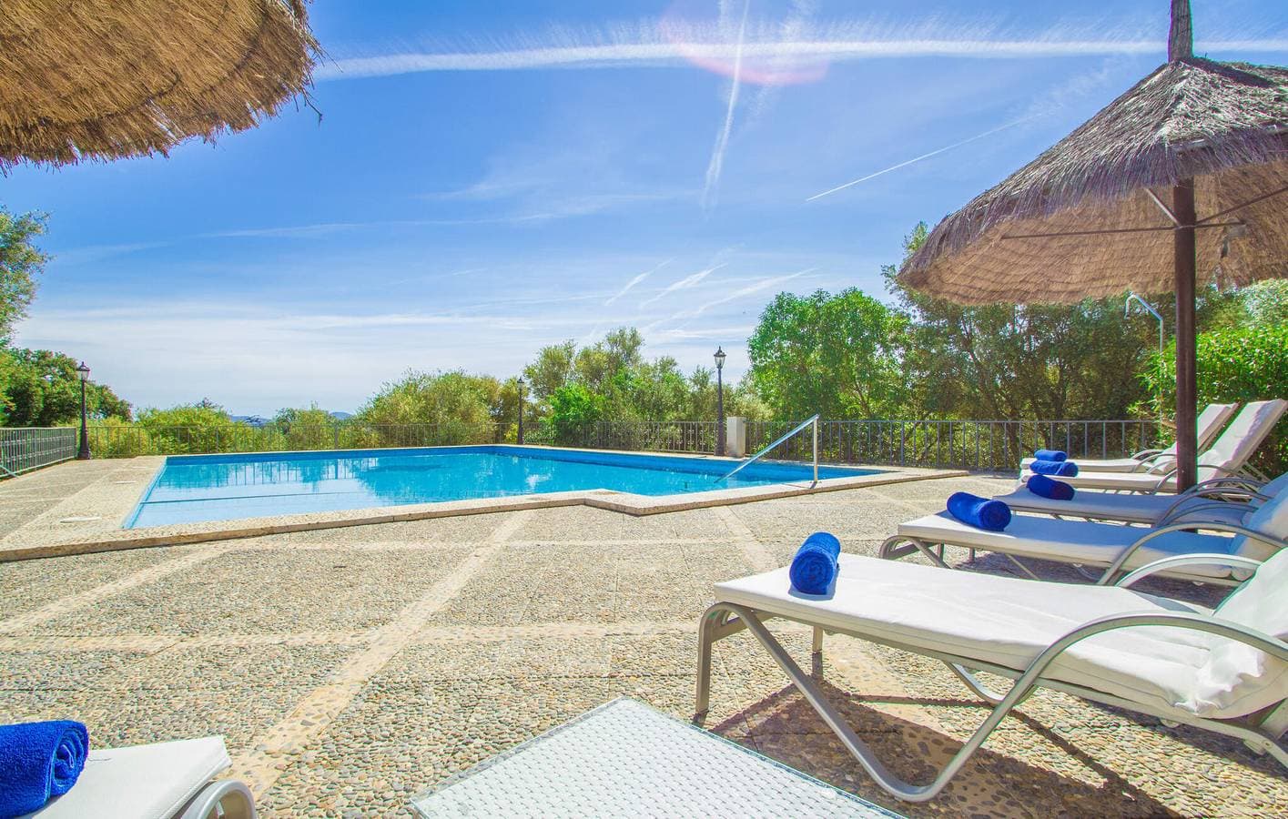 Foto 8 von 51: Paradies am Pool mit Klimaanlage und WiFi - 200m zum Restaurant