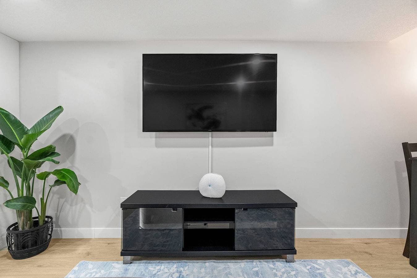 Foto 4 von 31: La Tobir Moderne, elegante Suite mit 2 Schlafzimmern und eigenem Eingang