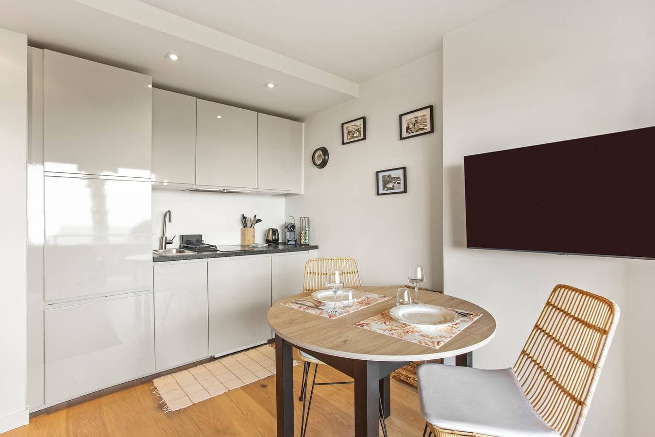 Foto 8 von 21: Ferienwohnung "Ramatuelle" mit Meerblick, Terrasse & Nähe Pampelonne Strand