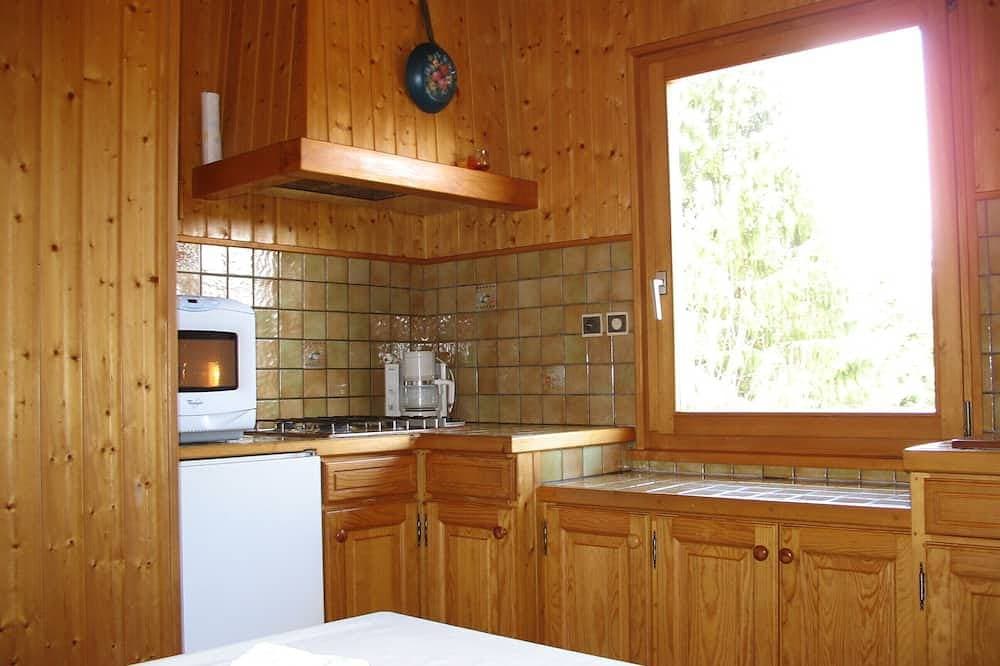 Foto 8 von 14: Am Waldrand ruhiges, gemütliches Holzchalet