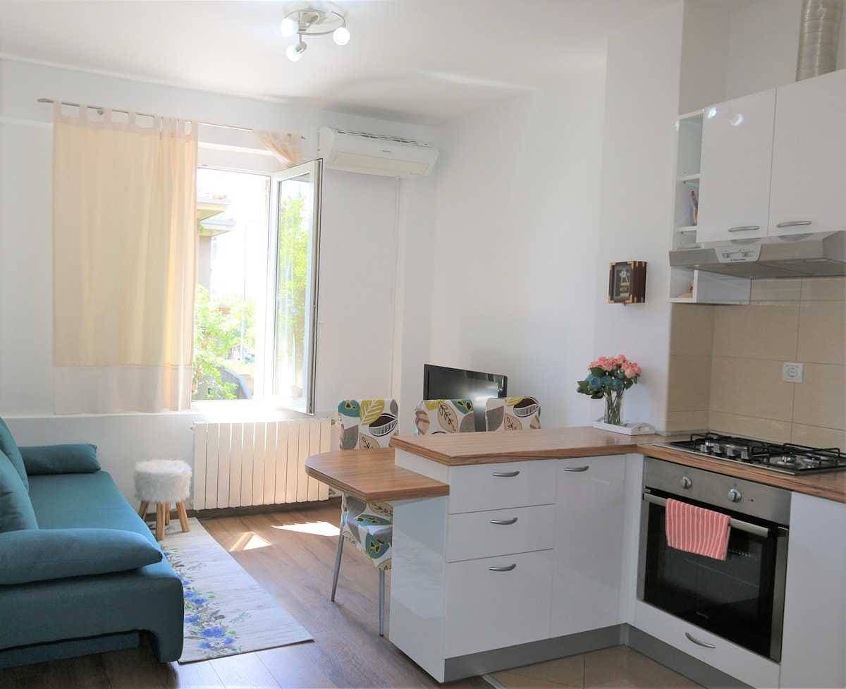 Krimeja · Krimeja apartment close to Pecine beach and center 1