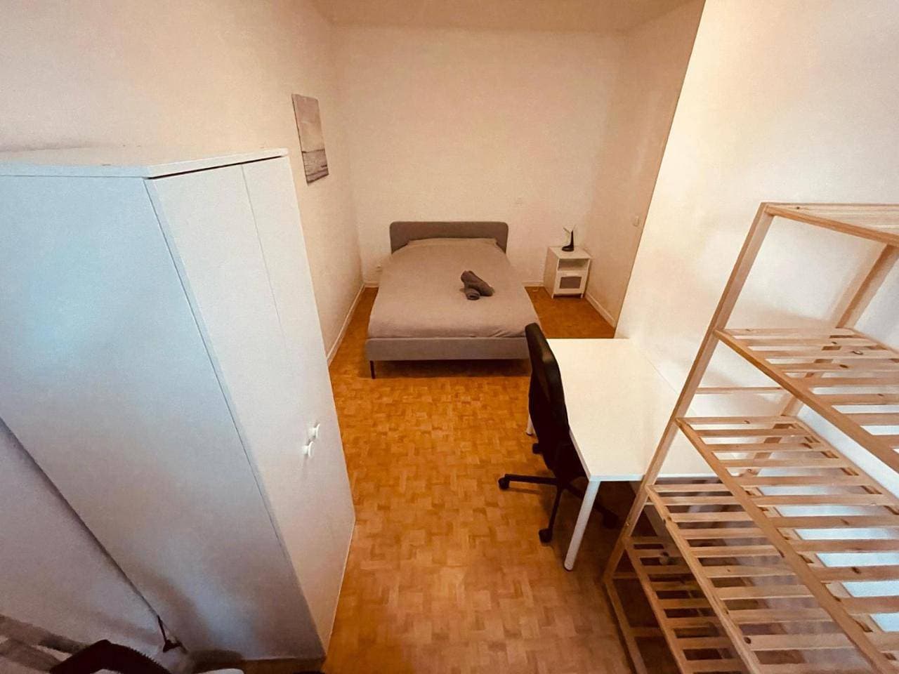 Foto 12 von 16: Two-Bedroom Apartment