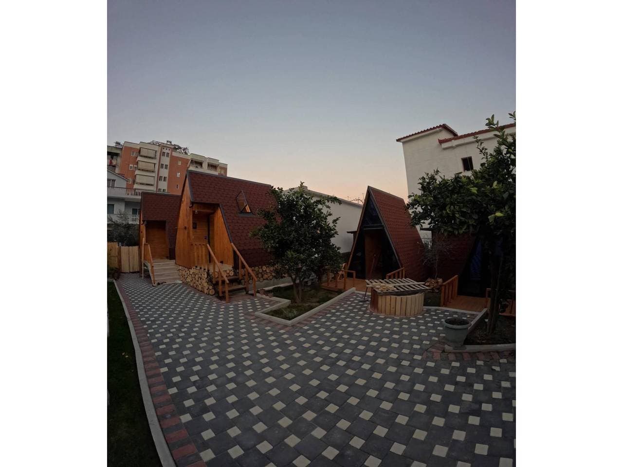 Foto 10 von 15: Gästehaus Adilaj Holzhäuser