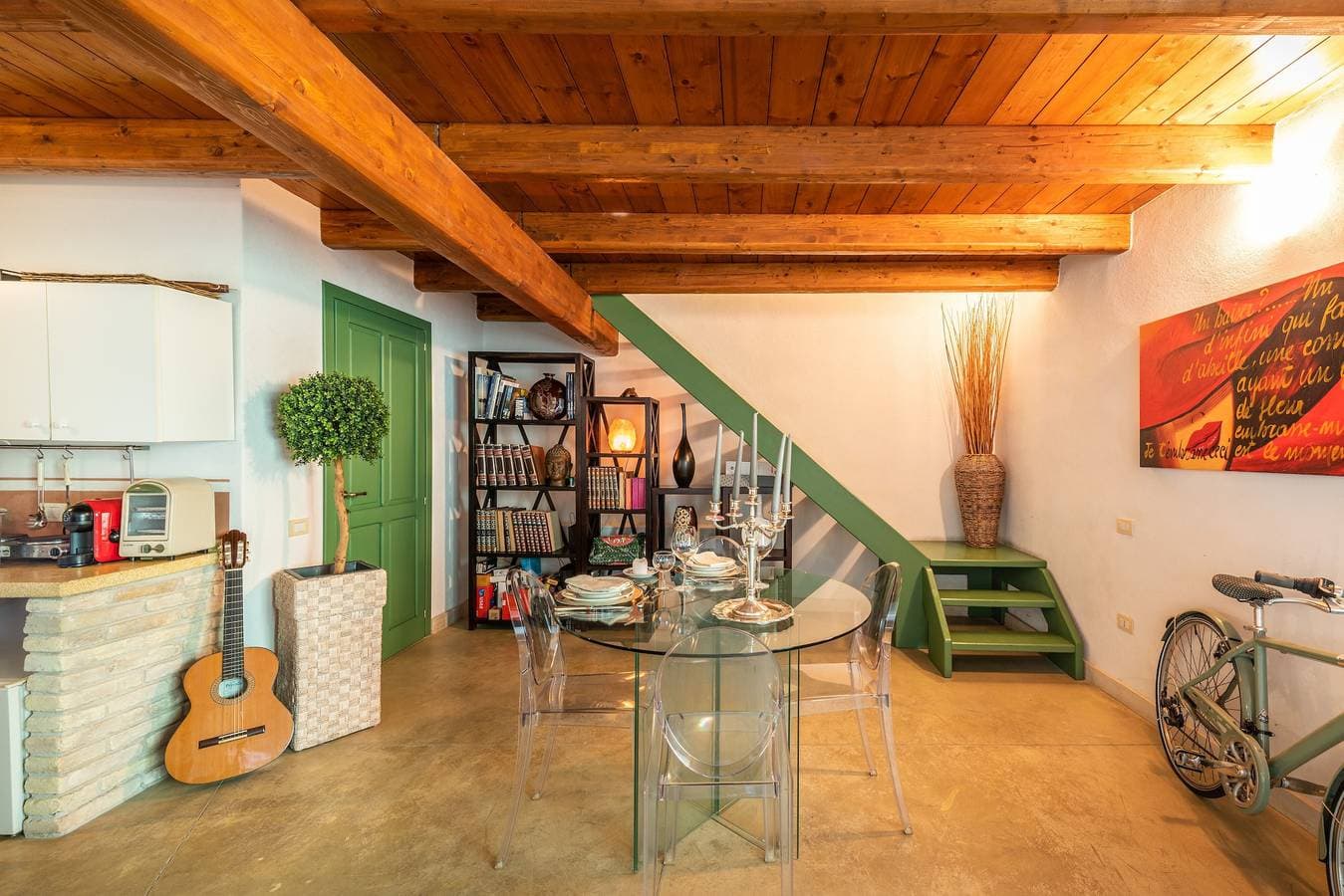 Foto 4 von 28: Gemütliches Ferienhaus mit WLAN, Klimaanlage, Garten, Terrasse und Außendusche