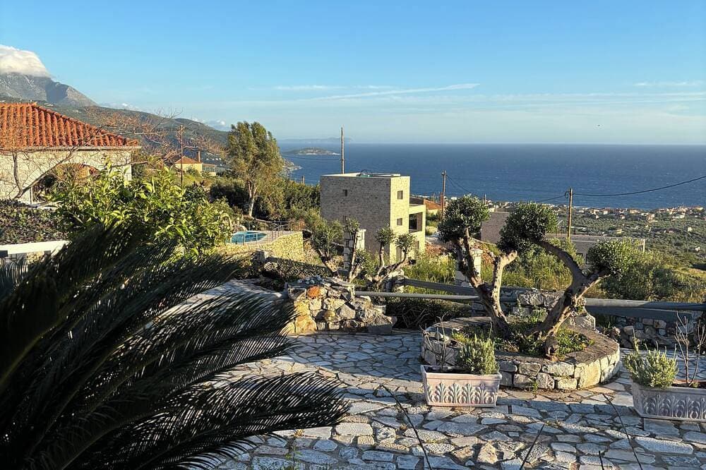 Foto 11 von 30: Pool, Amazing Sea View Master bedroom suite, King Bed, Outdoor Shower for 2