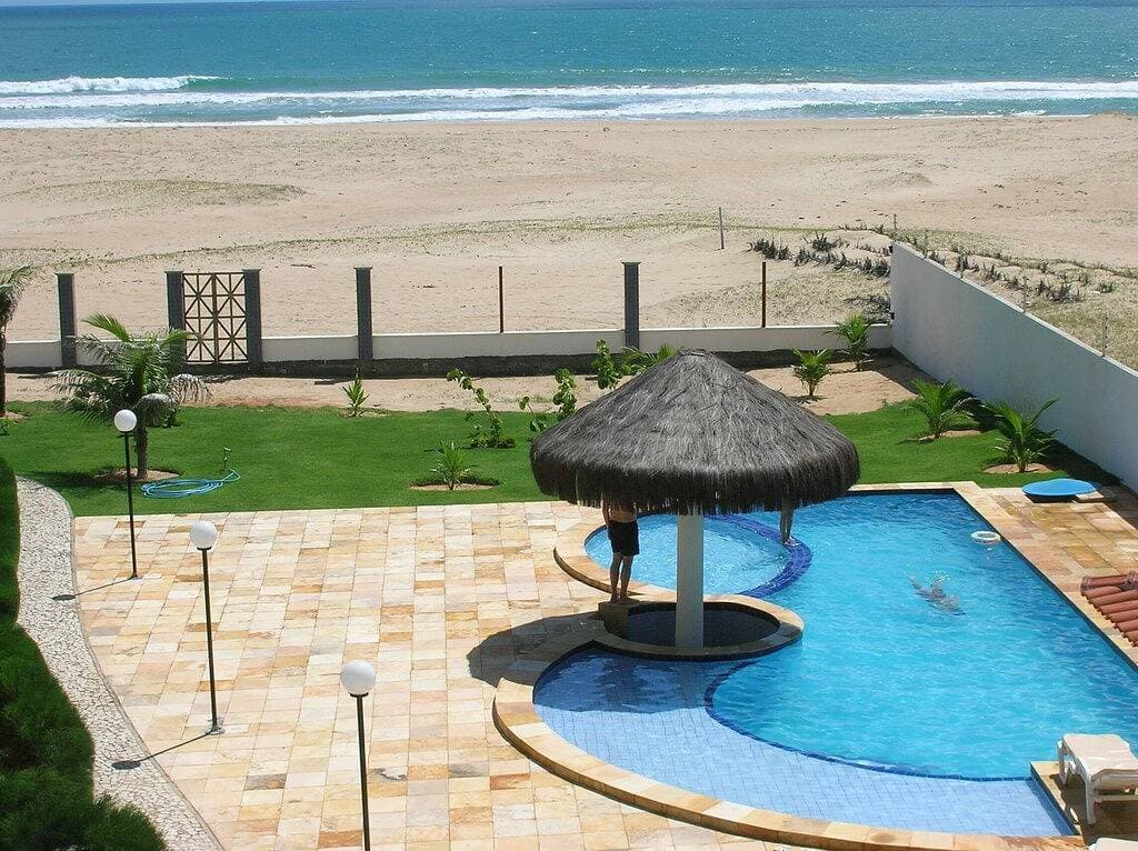 Schöne neue 1 Schlafzimmer Beachfront Condo On White Sand Beach 1