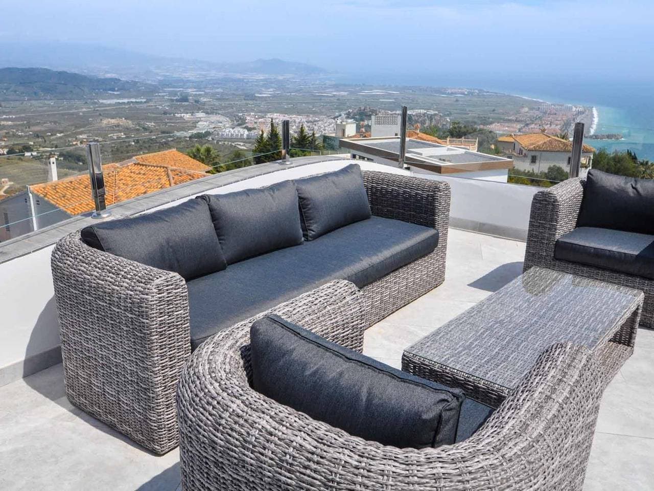Foto 4 von 26: Moderne Luxusvilla, Meerblick und beheiztem Pool