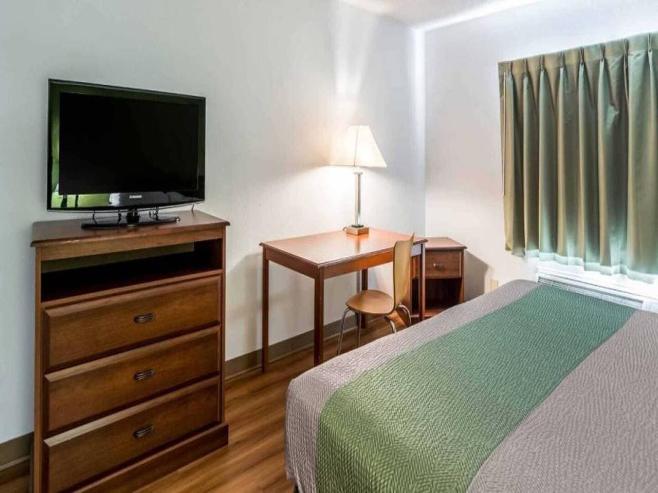 Foto 2 von 34: 1 Kingsize-Bett | Nichtraucher, Kühlschrank