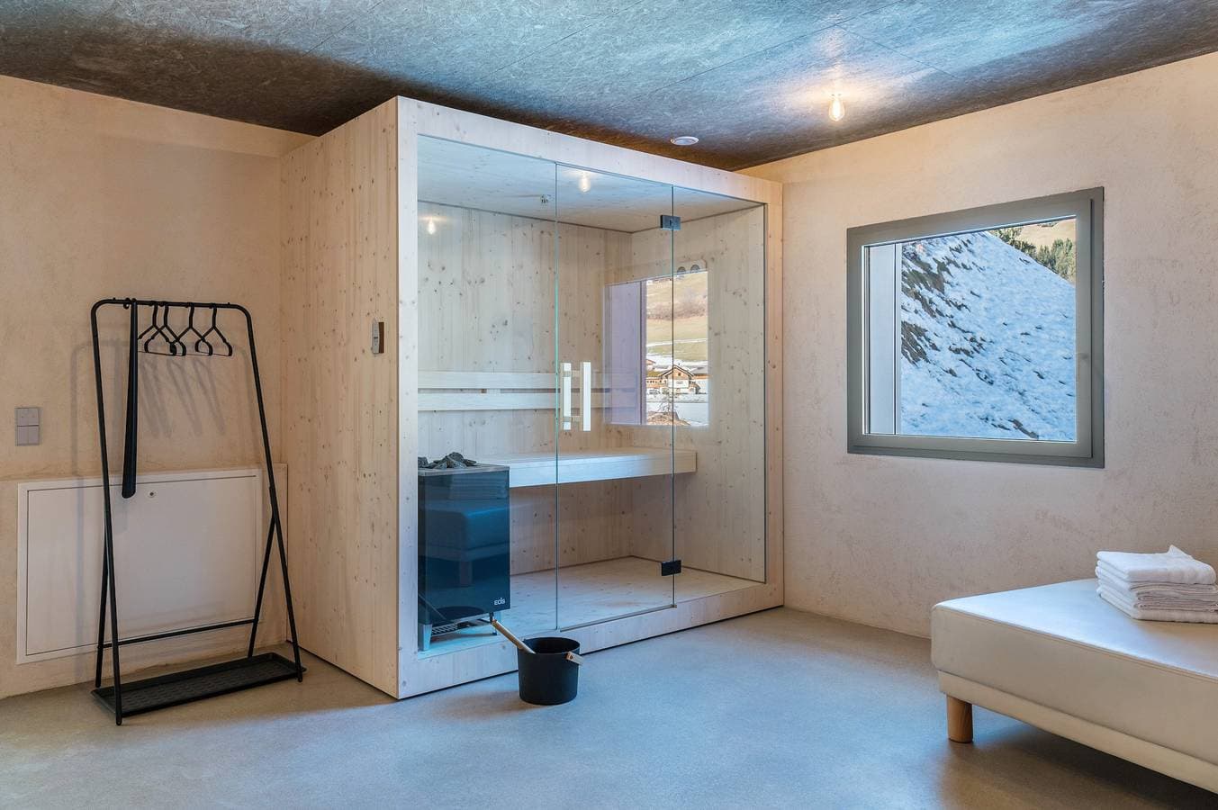 Foto 2 von 32: Ferienwohnung 'Lena Dolomites Suite mit Bergblick, privater Terrasse und Sauna