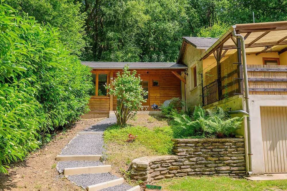 Le Petit Chalet Paradou 1