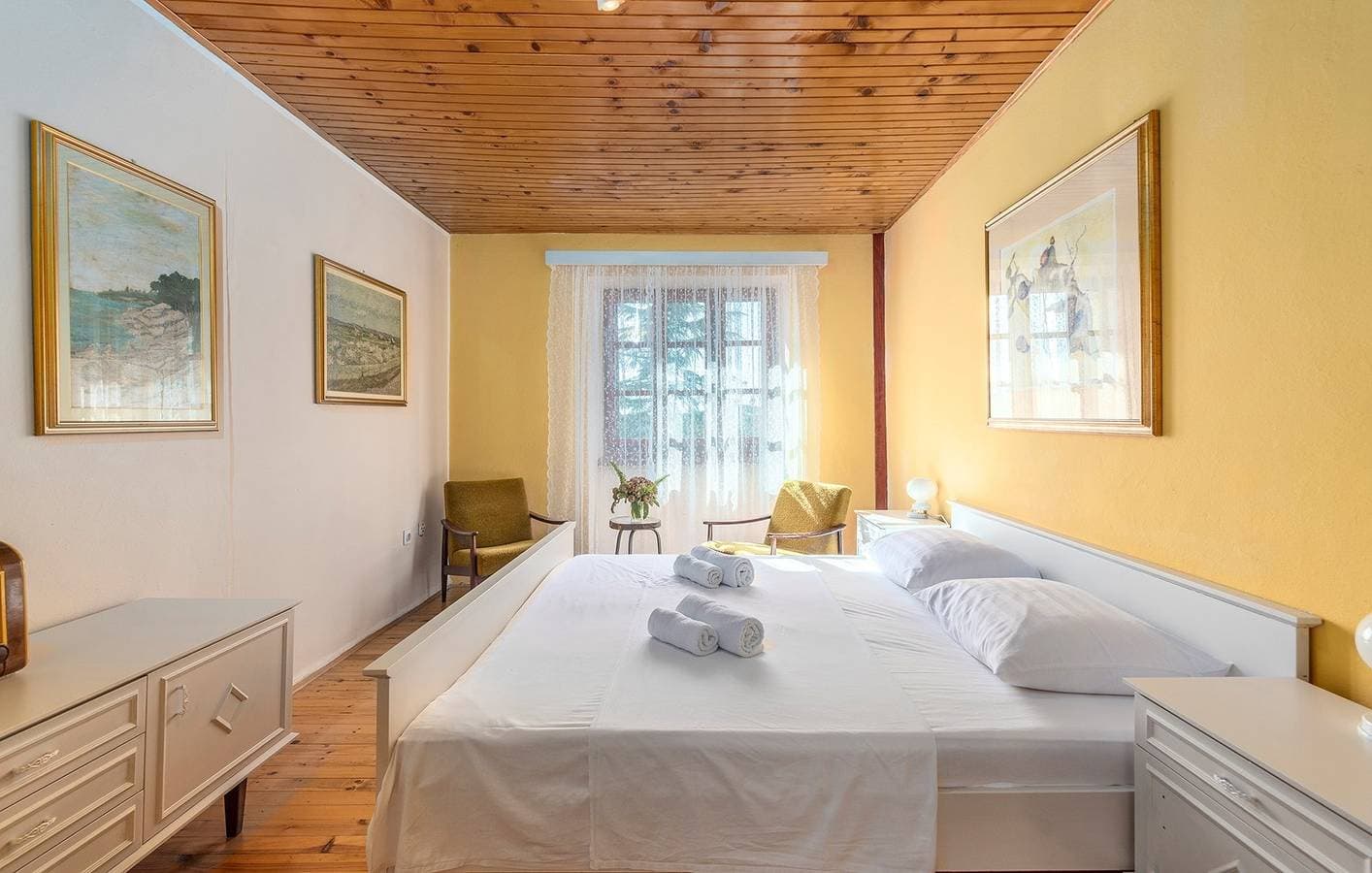 Foto 13 von 31: Ferienwohnung Peresiji Aua mit Pool