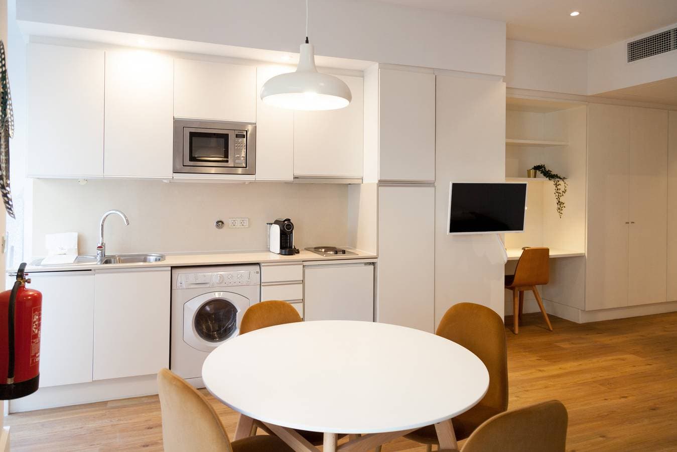 Foto 4 von 12: Flh S. Bento Lovely Studio