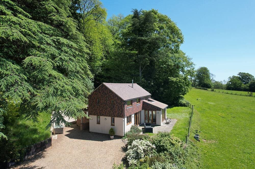Rural Luxury Farm Based Cottage in Central Surrey Hills noch in der Nähe von London! 1