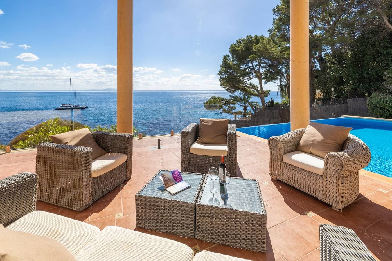 Foto 2 von 45: Villa Cala Vinyes by Balearic Villas