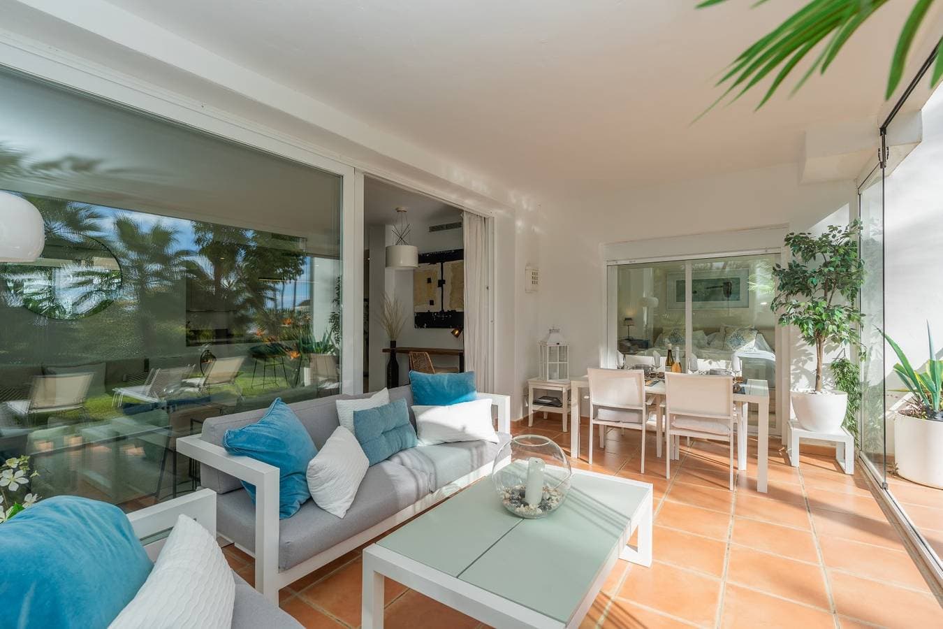 Foto 9 von 49: Charming 2-Bed Retreat Alcazaba Lagoon