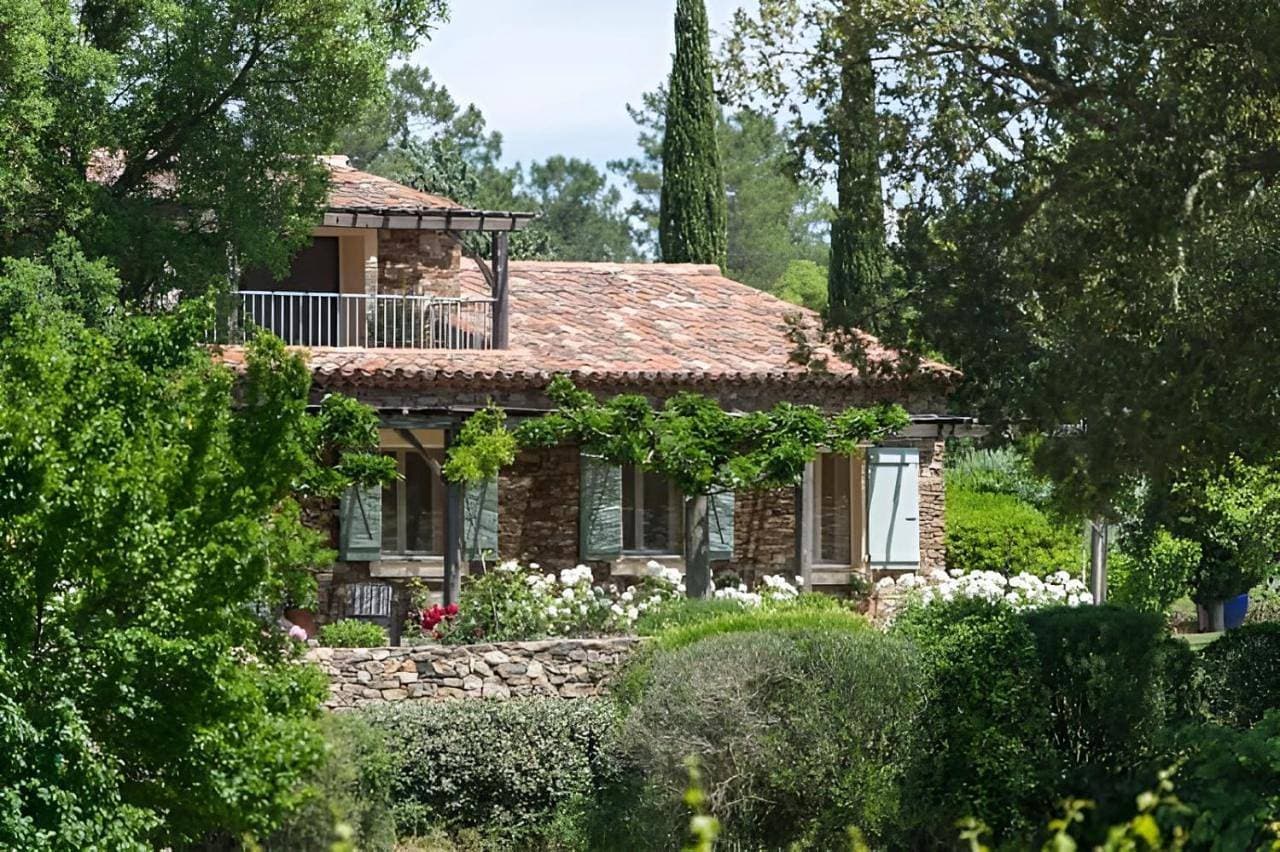 Foto 5 von 39: Five-Bedroom House