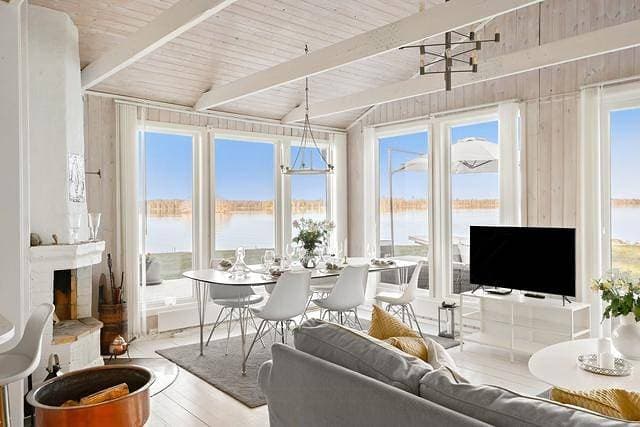 Foto 4 von 25: Ferienhaus mit Strandgrundstück, Boot und Anlegestelle in Småland