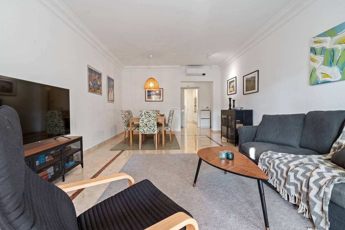 Foto 4 von 20: 49 Comfortable 2-Bedroom Garden Apartment Close to