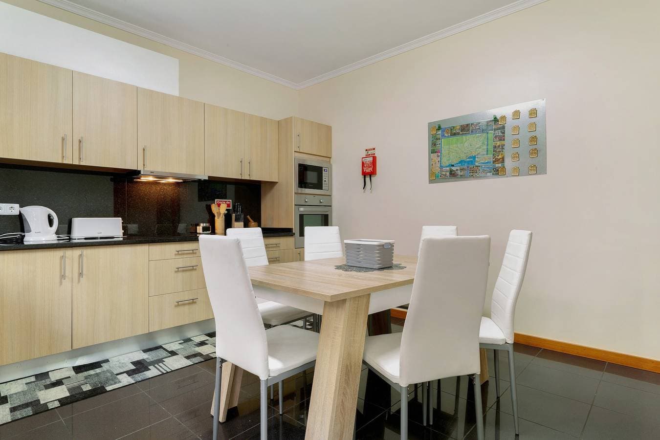 Foto 9 von 28: Ferienhaus "Moradia Casa Feliz" mit Privaten Terrassen und WLAN