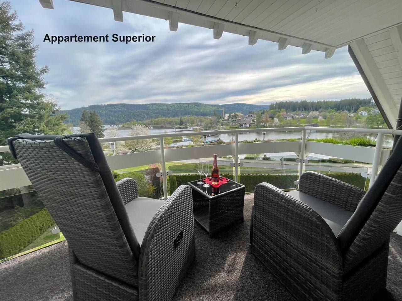 Foto 8 von 14: Apartment with Lake View