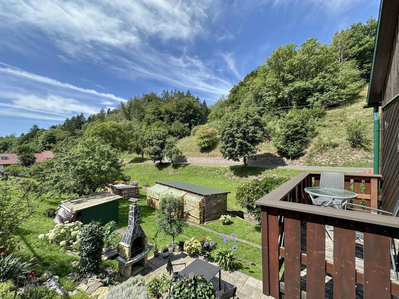 Foto 10 von 23: Ferienhaus mit Balkon & Garten im Thüringer Wald