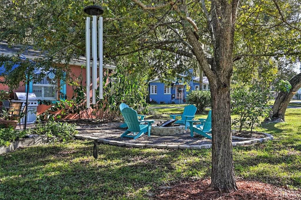 Foto 12 von 44: Riverfront Getaway w/ Hot Tub & Game Room!