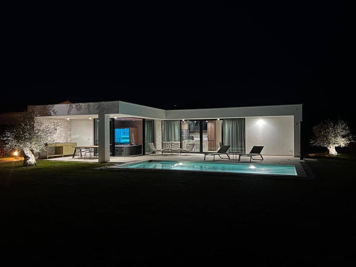 Foto 2 von 31: Villa