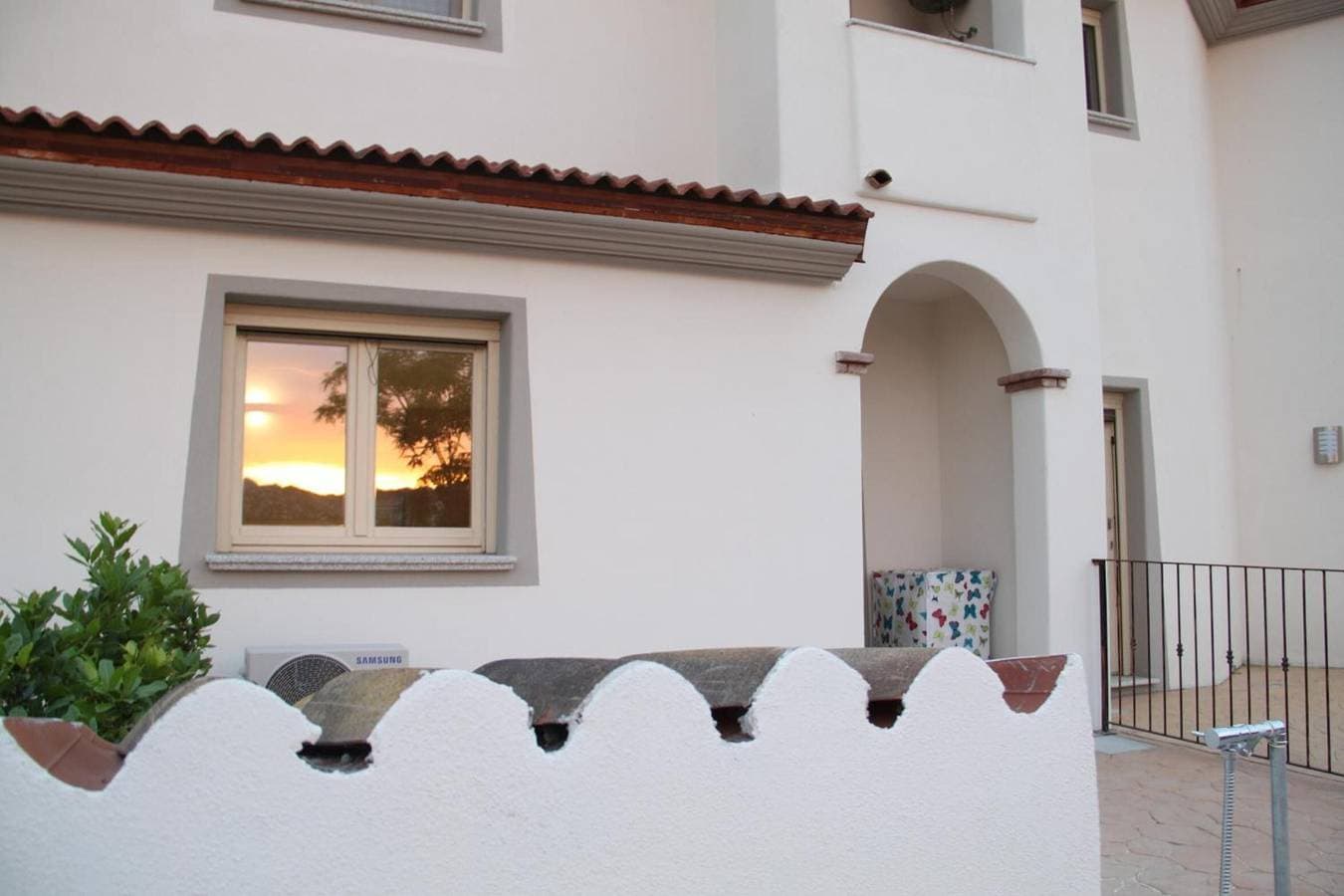 Foto 13 von 25: Apartment 'Mediterranean Sea Shell Pool House' – Modernes Apartment am Pool in Budoni