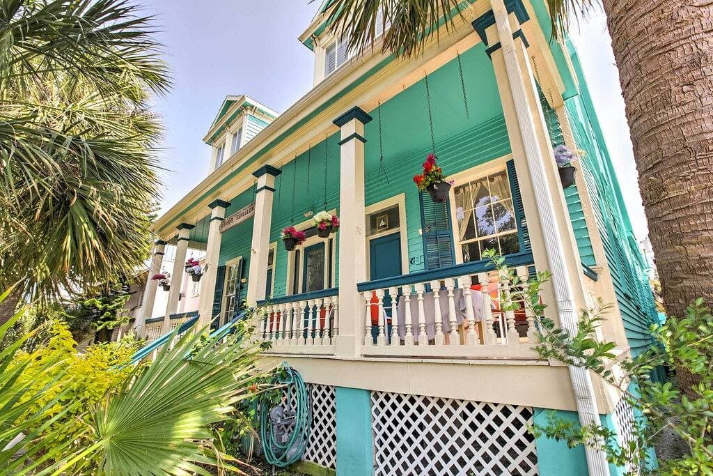 Foto 10 von 33: Galveston 'Bishop's Bungalow' 6 Blocks zum Strand!