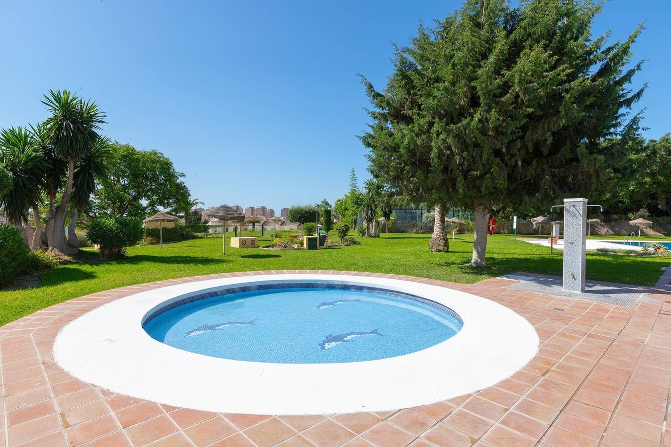 Foto 4 von 22: Einzimmerapartment 'Torremolinos' mit Gemeinschaftspool, Gemeinschaftsgarten und WLAN